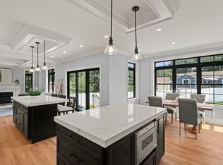 23 Day Cir, Woburn, MA 01801