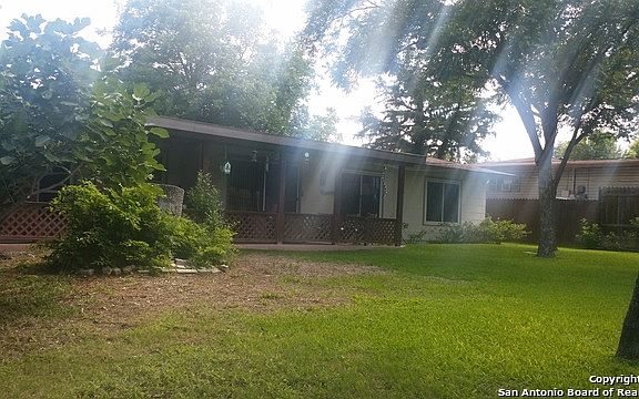 4th image of 430 Shadywood Ln