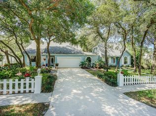 176 Earl St, Tarpon Springs, FL 34689