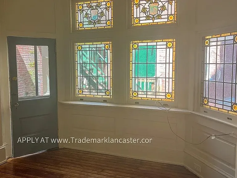 132 College Ave #1 — Photo 4