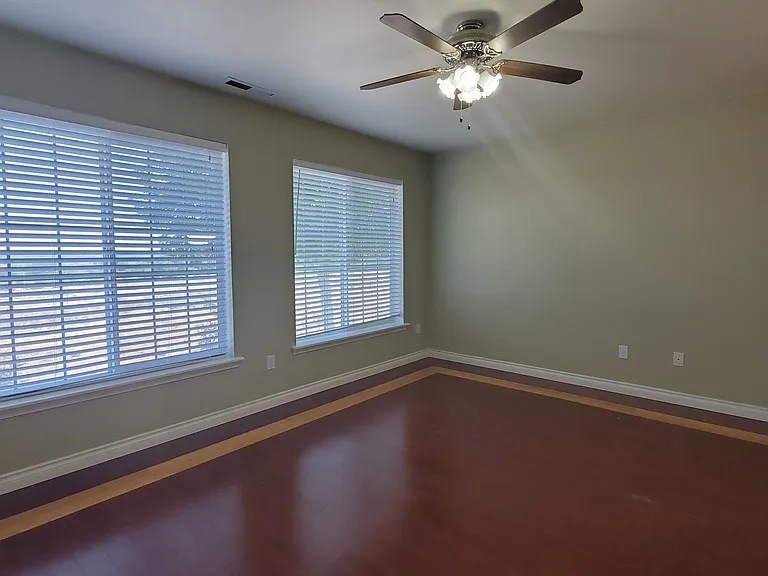 2452 N Rhode Island Ct — Photo 10