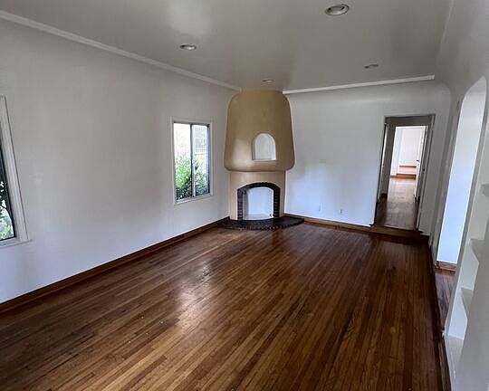 2nd image of 1523 S Crest Dr