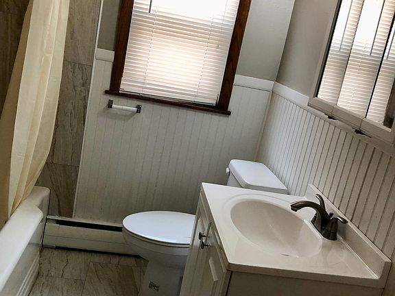 5th image of 7515 Penn Ave S #201