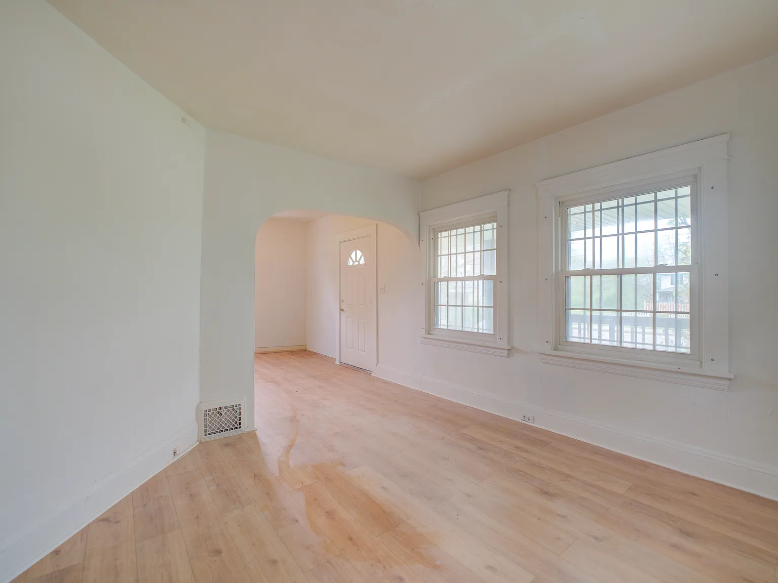 5 bed, 1700 sqft, $1,700 — Photo 4