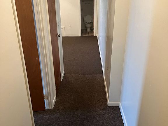 2nd image of 215-217 W Broad St #2