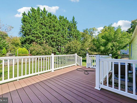 4th image of 18308 Powhatan Ct