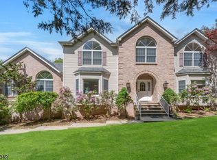 153 Burnt Meadow Rd, Ringwood, NJ 07456