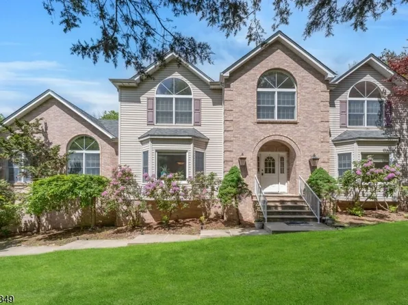 153 Burnt Meadow Rd, Ringwood Boro, NJ 07456