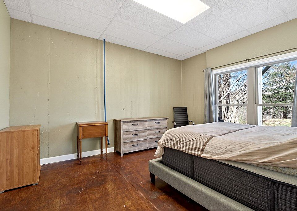 43rd image of 138 Effie Allen Ln