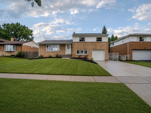 291 Division St, Melrose Park, IL 60160