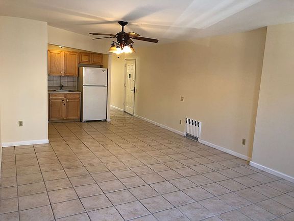3rd image of 308 21st St APT 2A