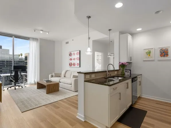 855 W Peachtree St NE #2706, Atlanta, GA 30308