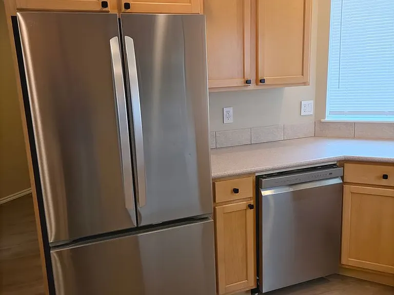 918 Orchid Pl — Photo 3