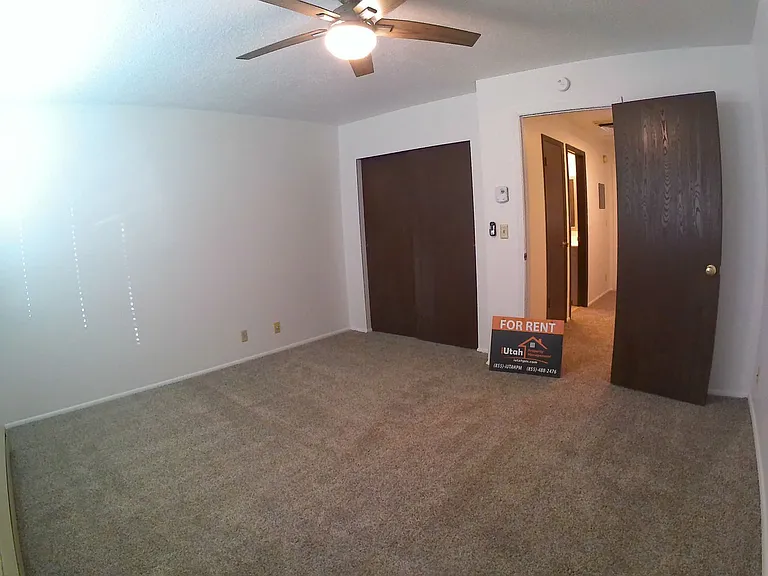 870 N Jackson Ave — Photo 13