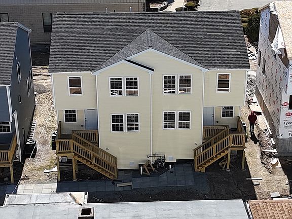 3rd image of 25 Lebanon St #D