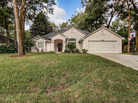 3rd image of 733 Dewberry Dr