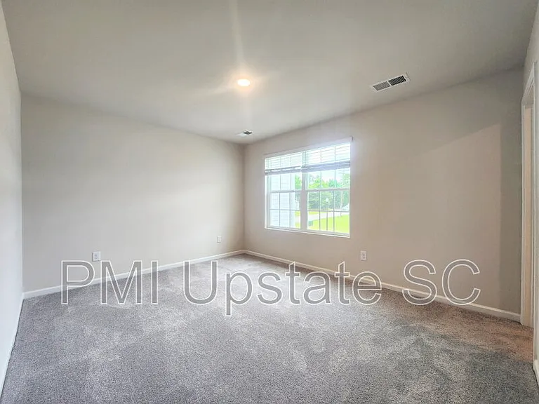 810 Sandbach Rd — Photo 16