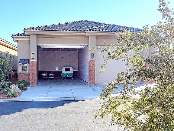 3rd image of 1161 W Hobbie Hut Way