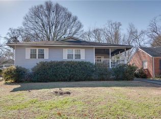 1024 Winburn Dr, East Pt, GA 30344
