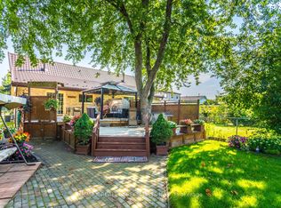 32 Falconer Dr, Mississauga, ON L5N 1M4