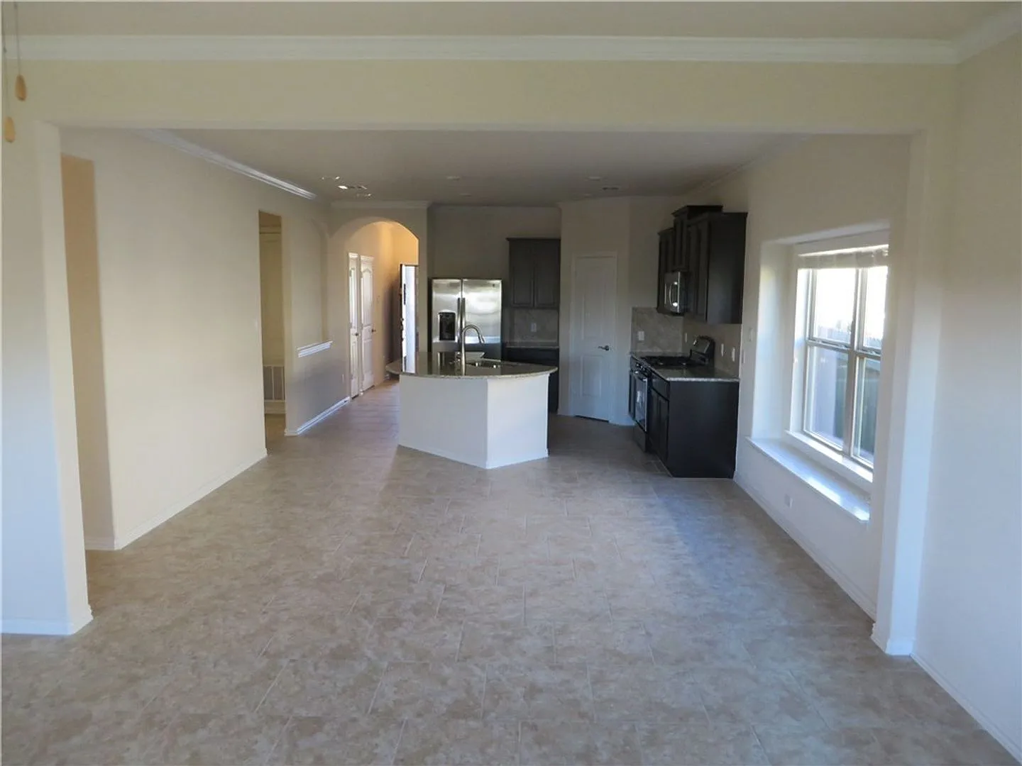 Gorgeous 3/2/2 in Villas at Vista Ridge! — Photo 3