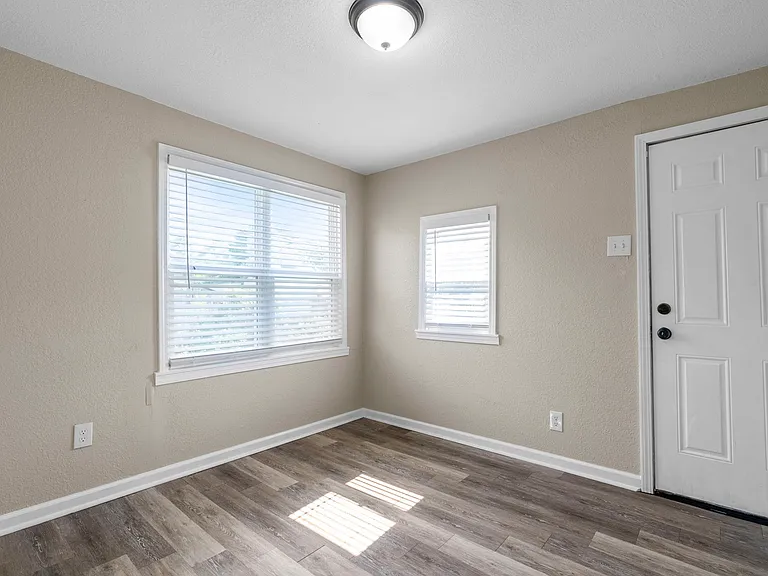 3932 Missouri Ave — Photo 20