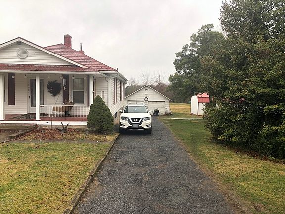 2nd image of 1023 Ingalls St