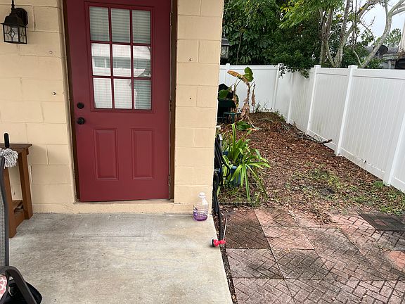 2nd image of 10308 Parkcrest Dr