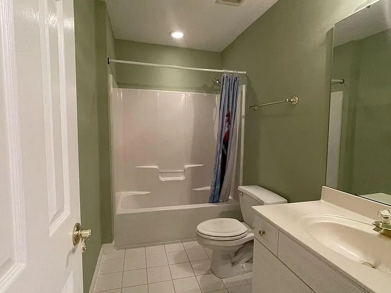 6025 Oakridge Ct — Photo 32