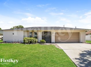 2002 NE 5th St, Cape Coral, FL 33909
