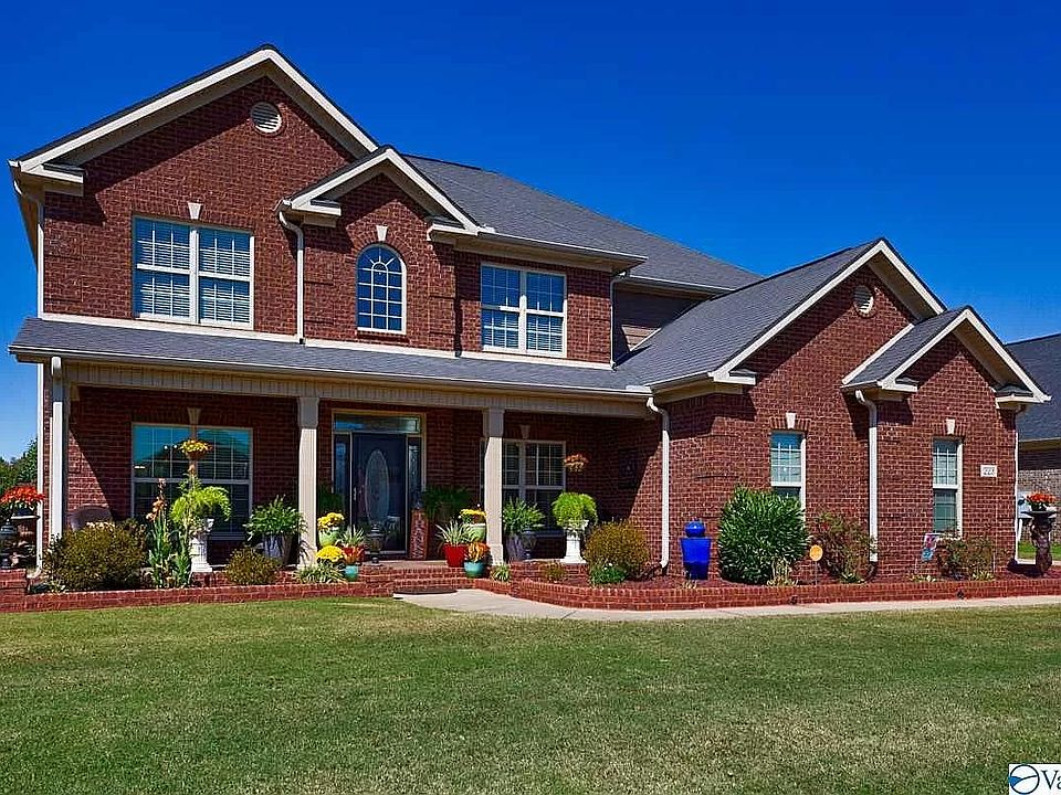 1st image of 223 Nettles Dr NW