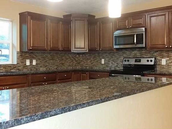 4th image of 4611 Sherwood Ln