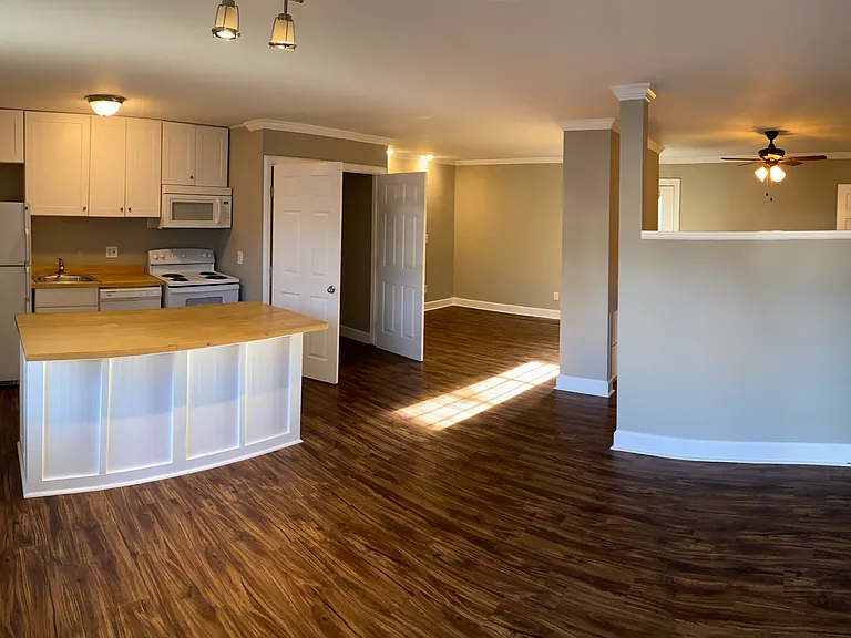 1435 Fernwood Glendale Rd #A — Photo 3