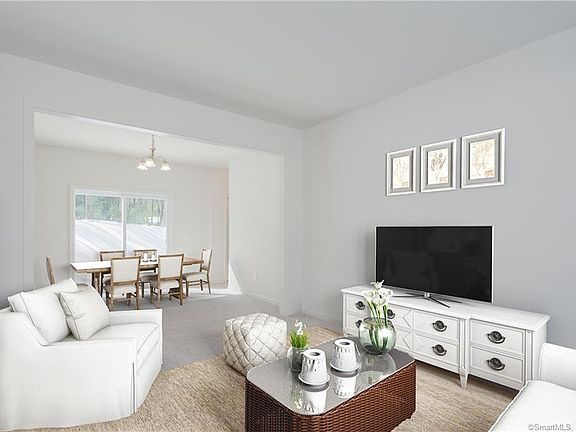 4th image of 69 Cambridge Ct