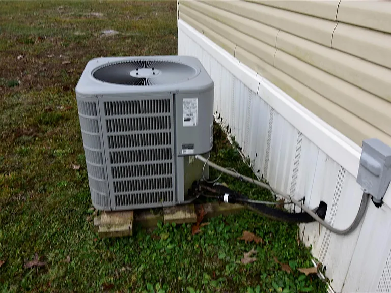 2 Lake View Ln — Photo 32