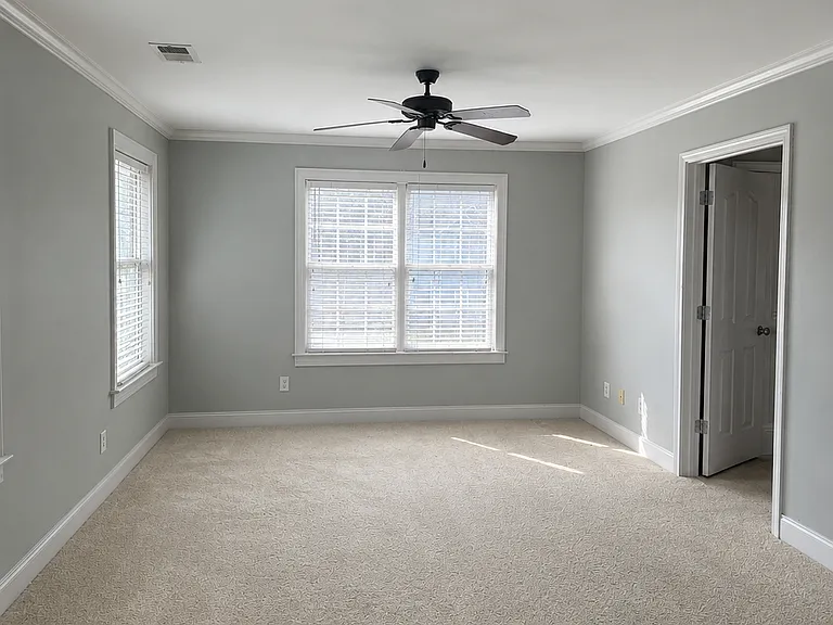 2698 Chamberlain Ct — Photo 13