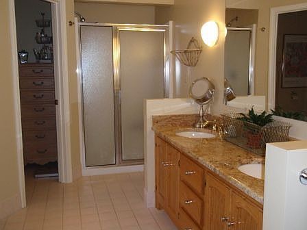 Granite, shower and private toilet & biddette
