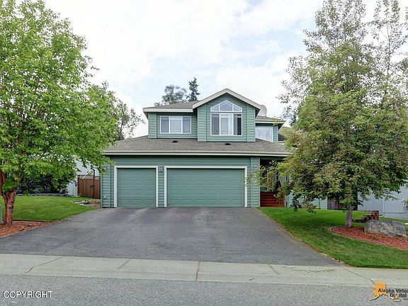 2nd image of 8728 Lassen St