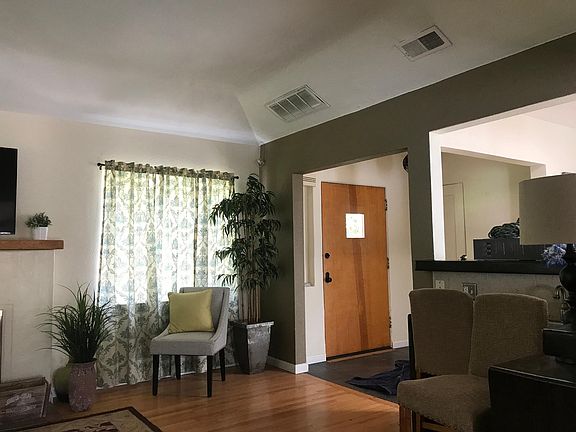 3rd image of 3835 N Wilson Ave