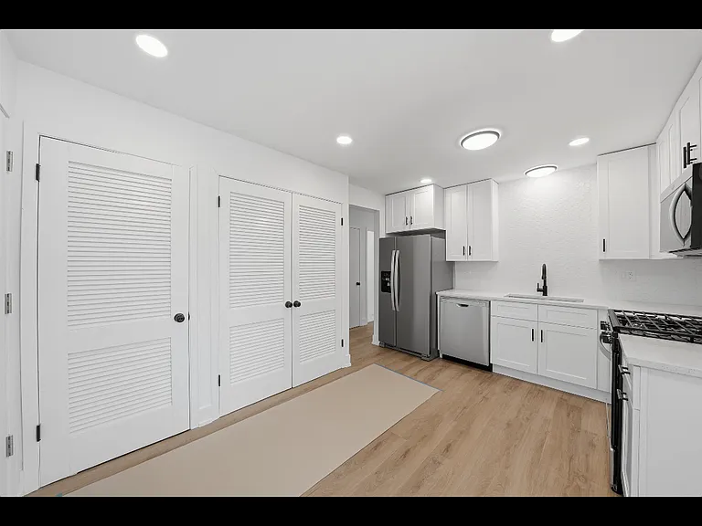5220 S State Rd — Photo 4