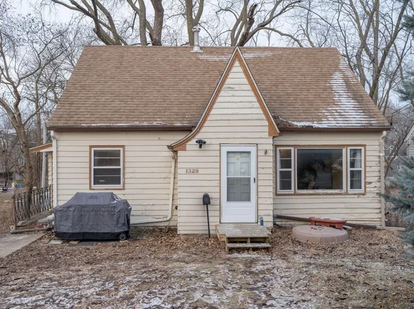 1328 Saint John Ave, Albert Lea, MN 56007