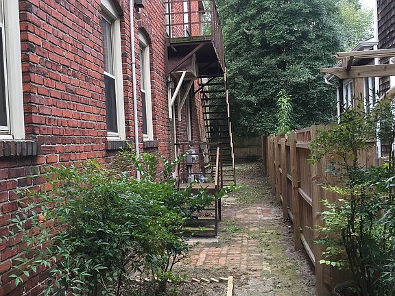 5th image of 1025 Westover Ave