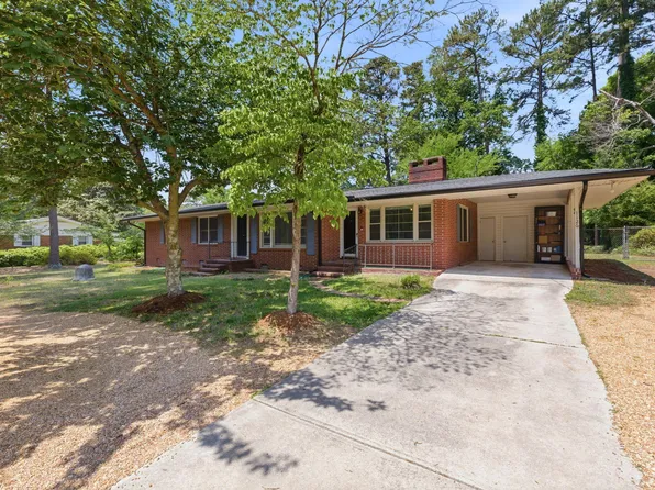 1126 Hodge Rd, Knightdale, NC 27545