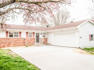 902 N Locust St, Glenwood, IA 51534