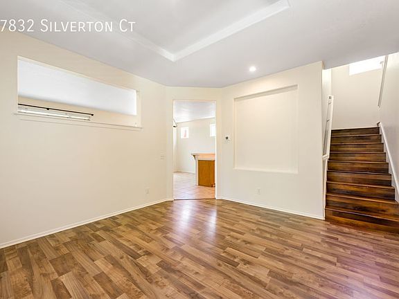 5th image of 27832 Silverton Ct