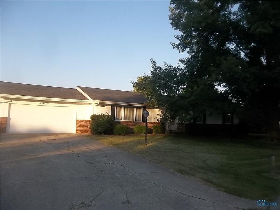 1st image of 502 Sandalwood Ln