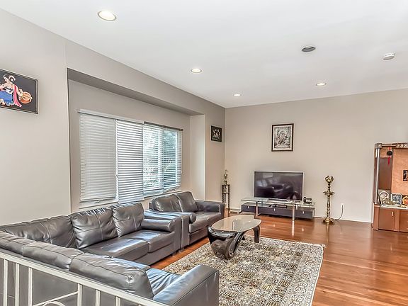 5th image of 1 Sullivan Dr