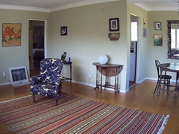 2nd image of 439 Mesa Rd