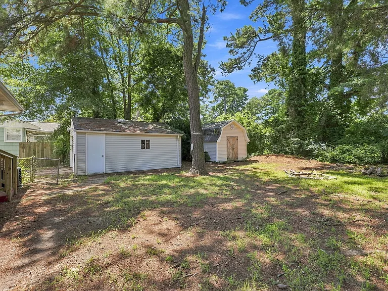 24 Warren Dr — Photo 34