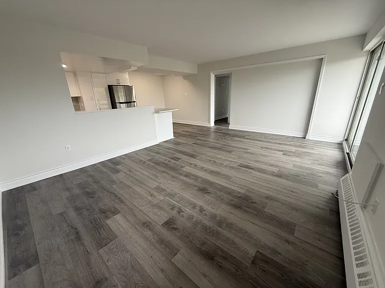 807 Frederick St — Photo 17